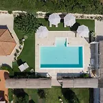 Angenehmes Haus Mit Privatem Pool By Interhome