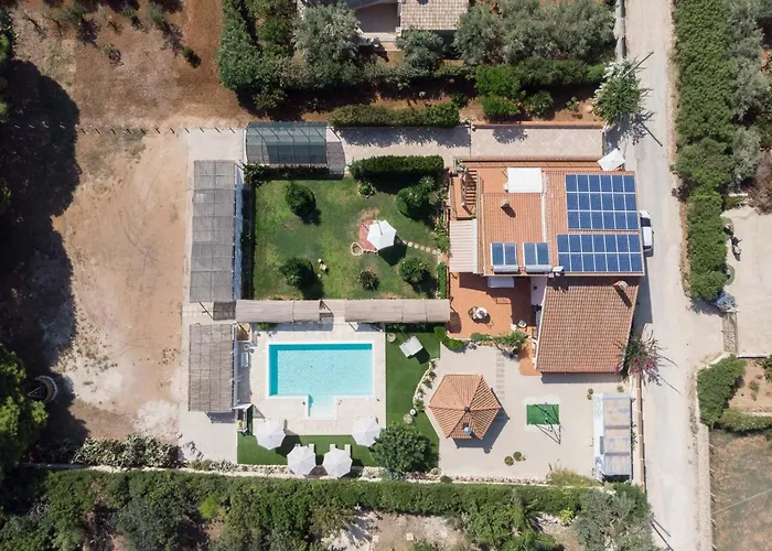 בית נופש Angenehmes Haus Mit Privatem Pool By Interhome